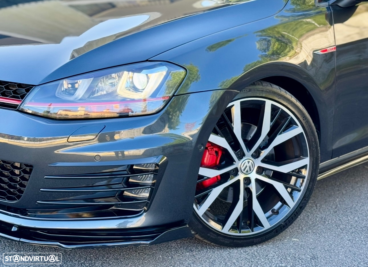 VW Golf 2.0 TSi GTi Performance - 12