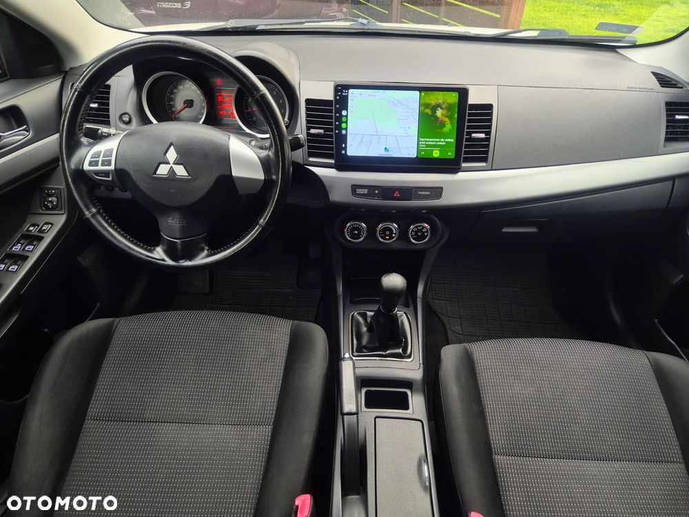 Mitsubishi Lancer 1.5 Invite - 25