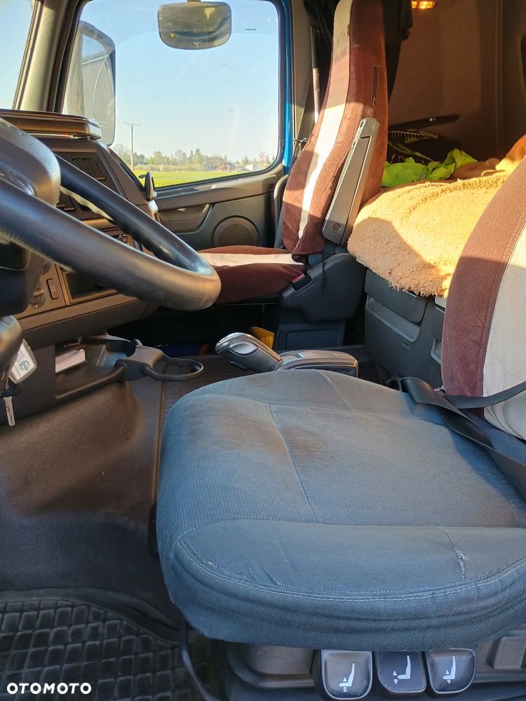 Volvo - 8