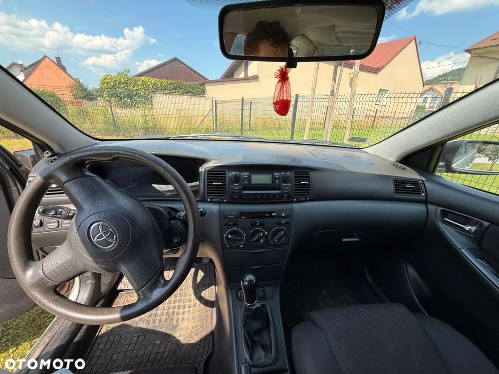 Toyota Corolla 1.4 D-4D Sol - 4
