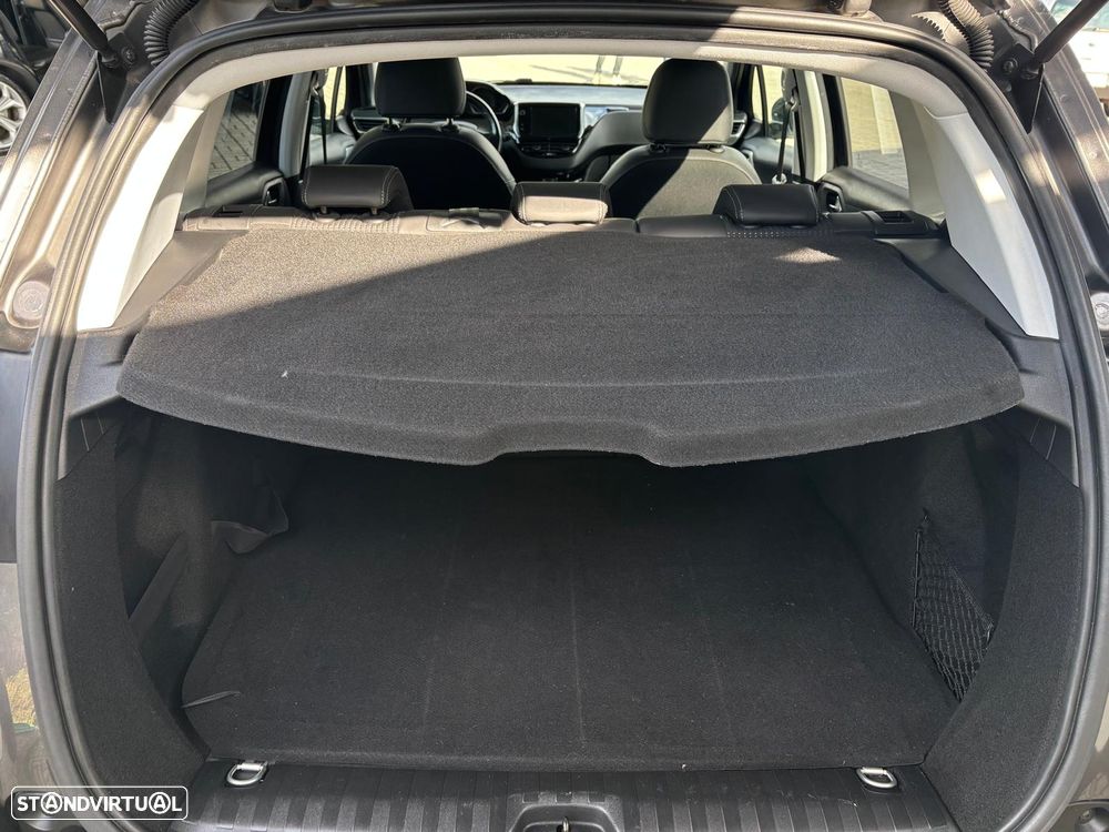 Peugeot 2008 PureTech 82 Allure - 22