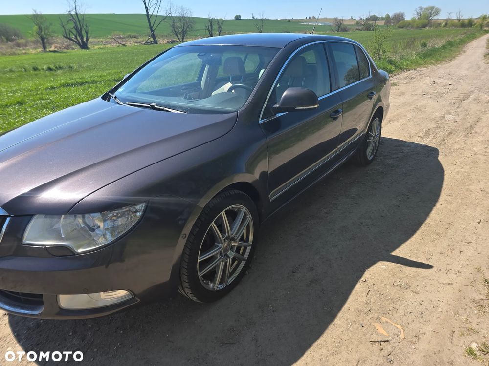 Skoda Superb 3.6 FSI 4x4 Elegance DSG - 4