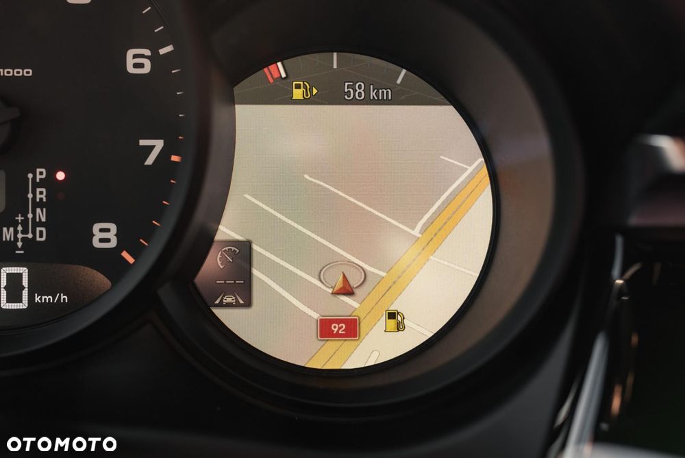 Porsche Macan Standard - 30