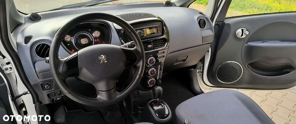 Peugeot iOn - 31