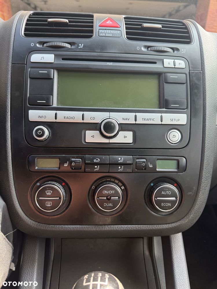 Volkswagen Jetta 1.9 TDI DPF Comfortline - 9