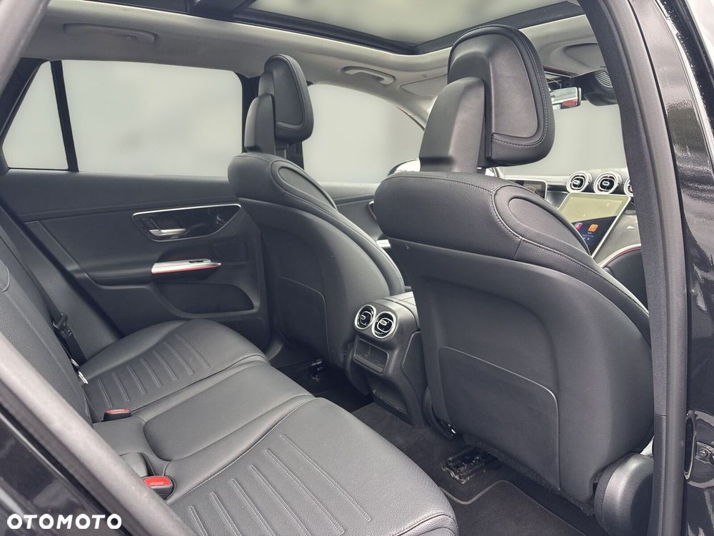 Mercedes-Benz GLC - 21