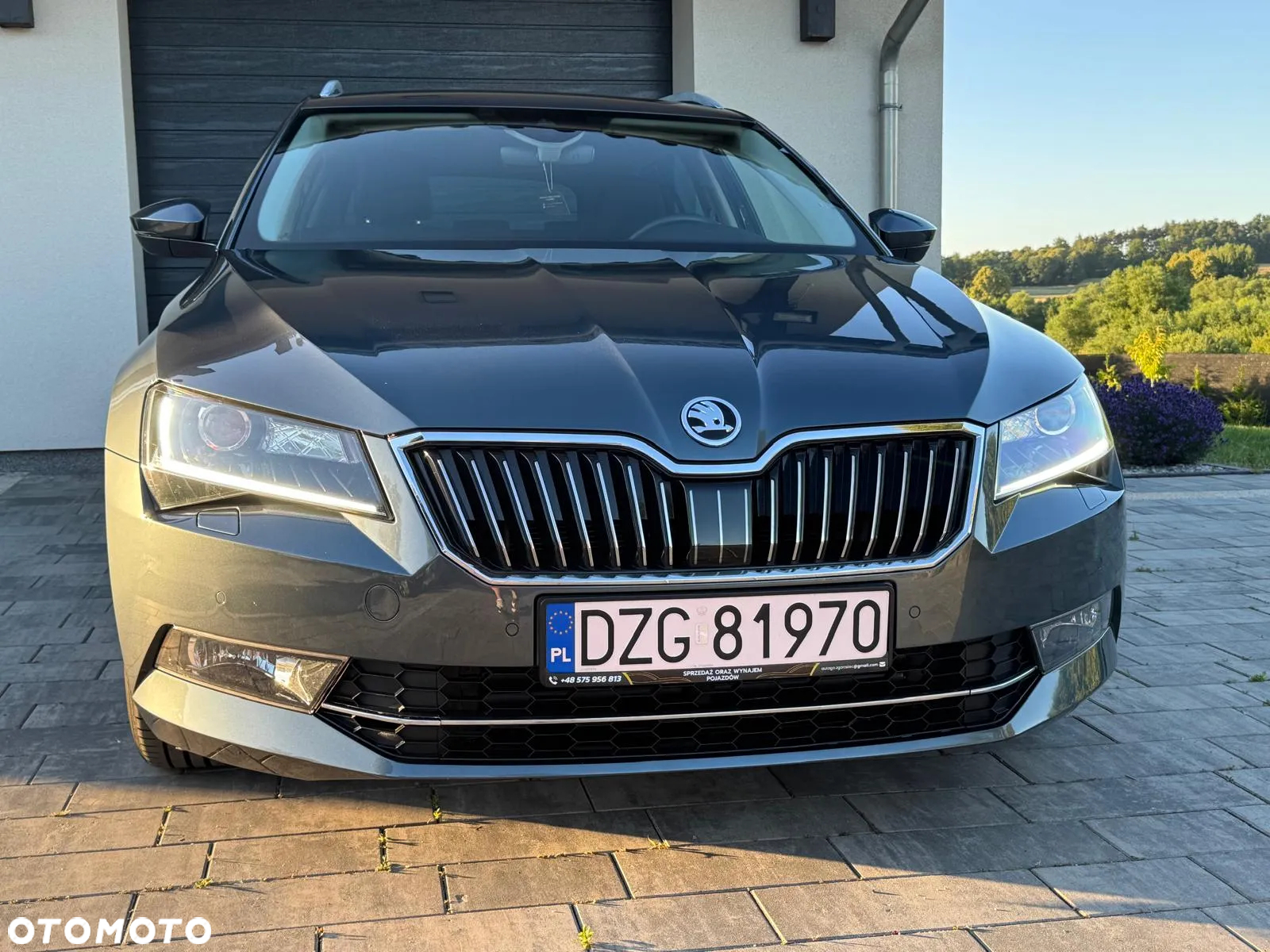 Skoda Superb 2.0 TDI Style - 9