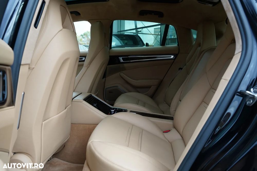 Porsche Panamera - 9