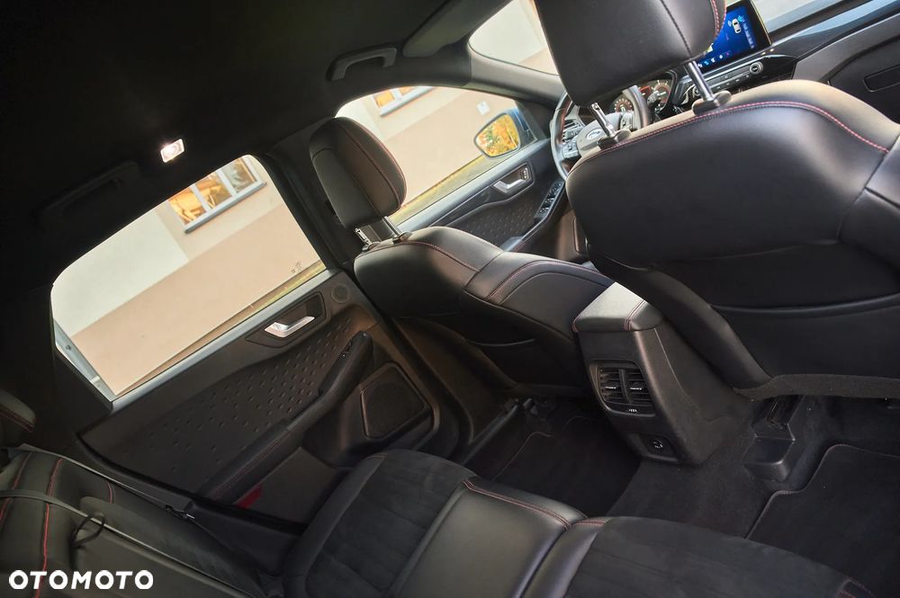 Ford Kuga 2.0 EcoBlue Hybrid ST-LINE X - 22