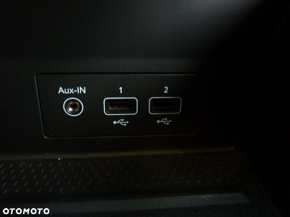 Renault Captur - 32