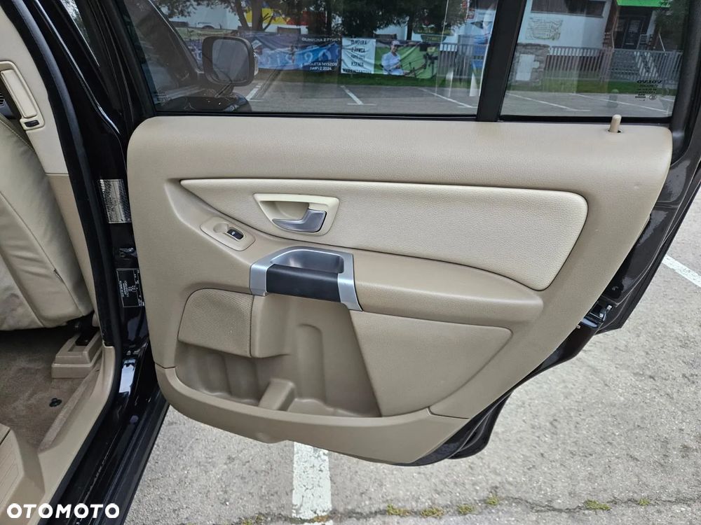 Volvo XC 90 D5 AWD Executive - 33