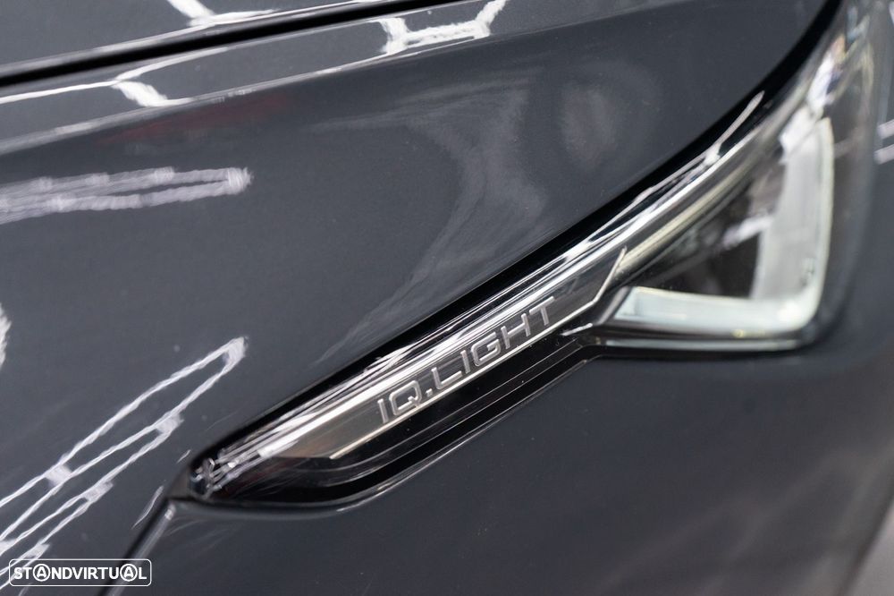 VW Golf Variant 2.0 TDi R-Line DSG - 16