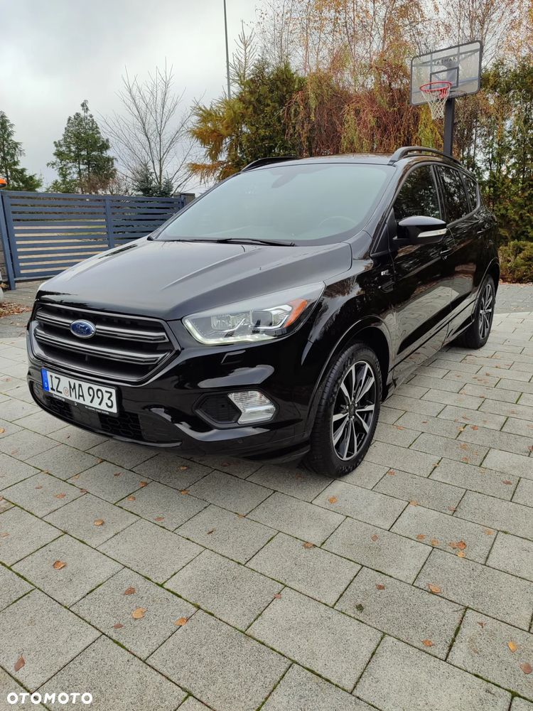 Ford Kuga 1.5 EcoBoost 2x4 ST-Line - 4
