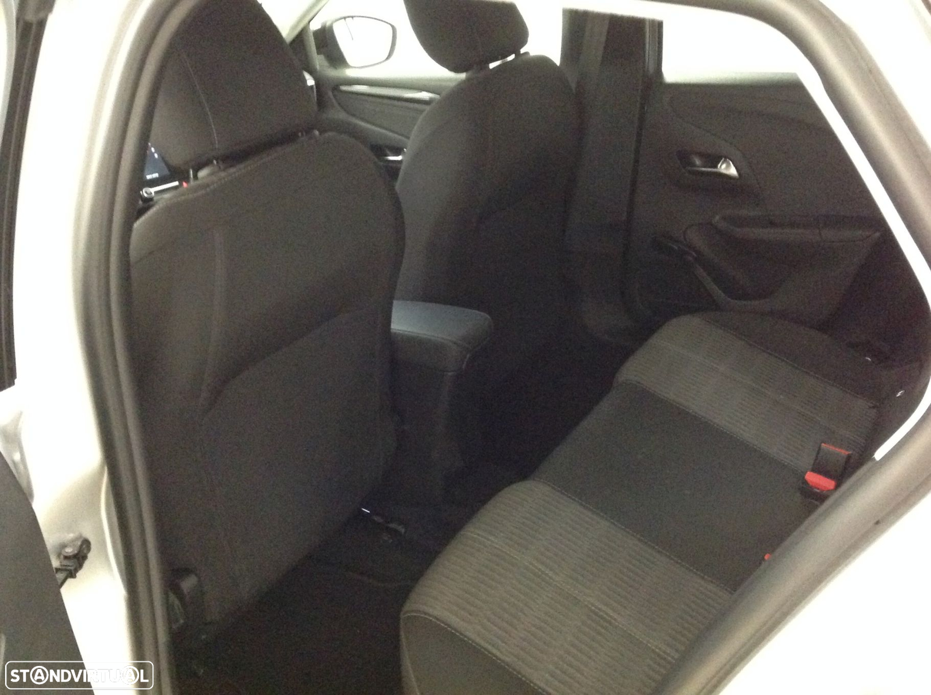 Opel Corsa 1.2 Business - 24