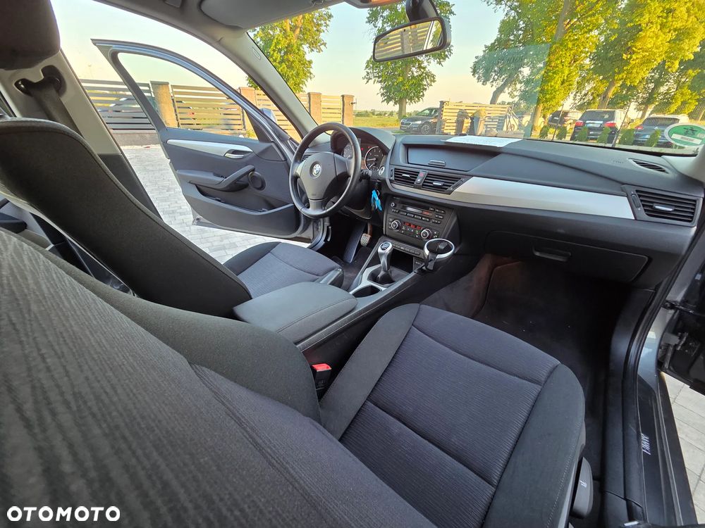 BMW X1 sDrive18i xLine - 17
