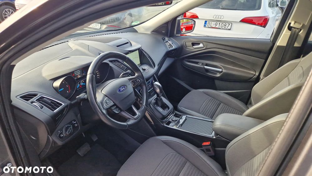 Ford Kuga 2.0 TDCi 4x4 Titanium - 19