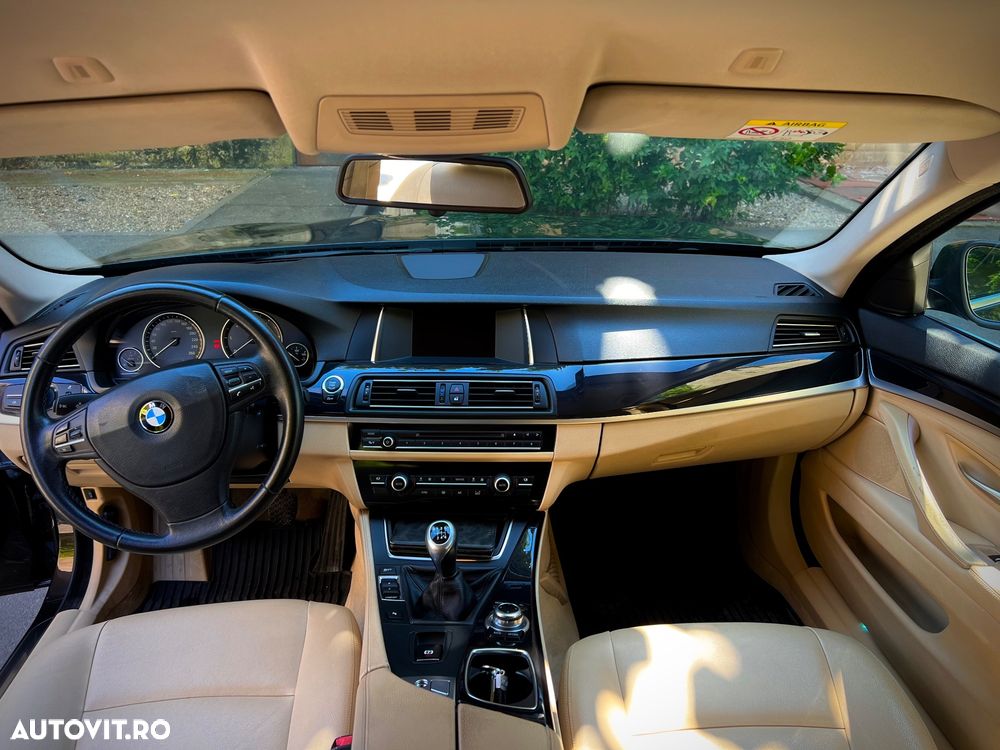 BMW Seria 5 518d - 19