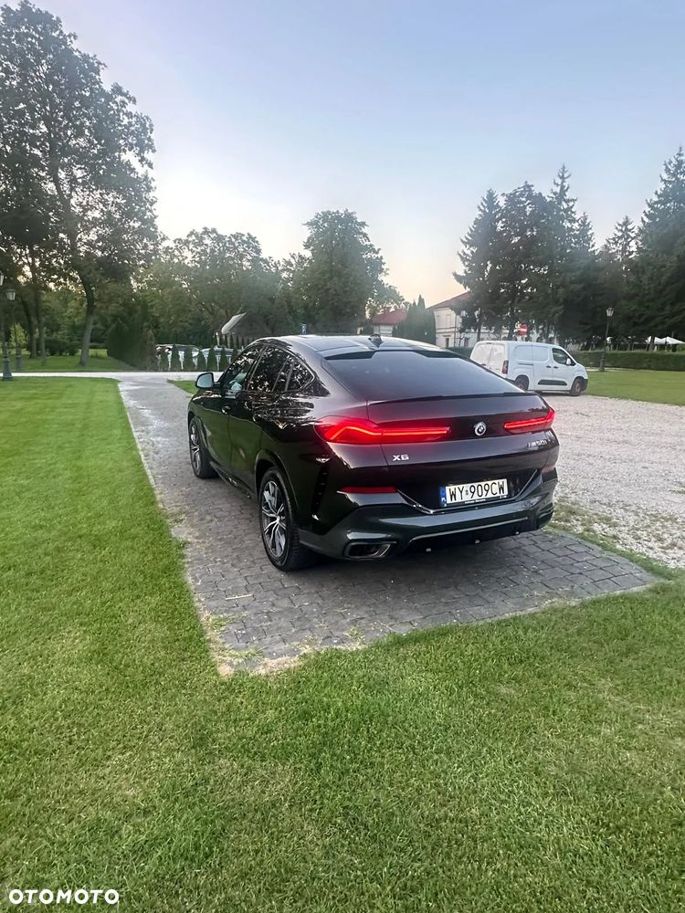 BMW X6 - 12