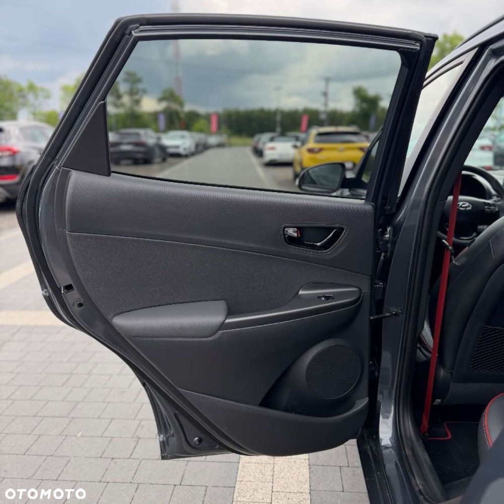 Hyundai Kona - 18
