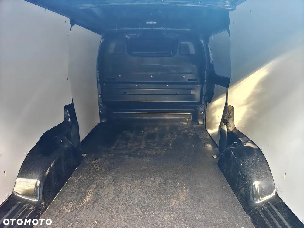 Opel Vivaro - 12