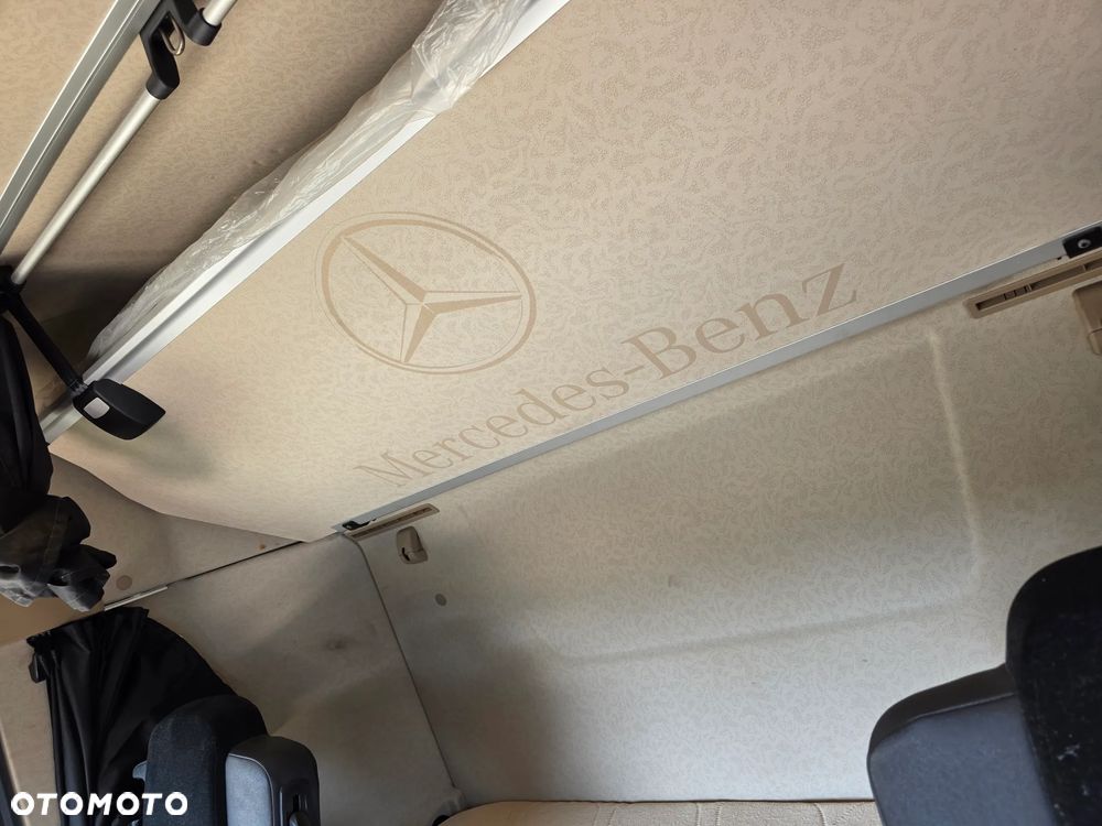 Mercedes-Benz ACTROS - 13