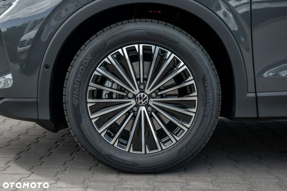 Volkswagen Tiguan - 5