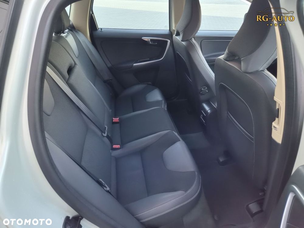 Volvo XC 60 - 30