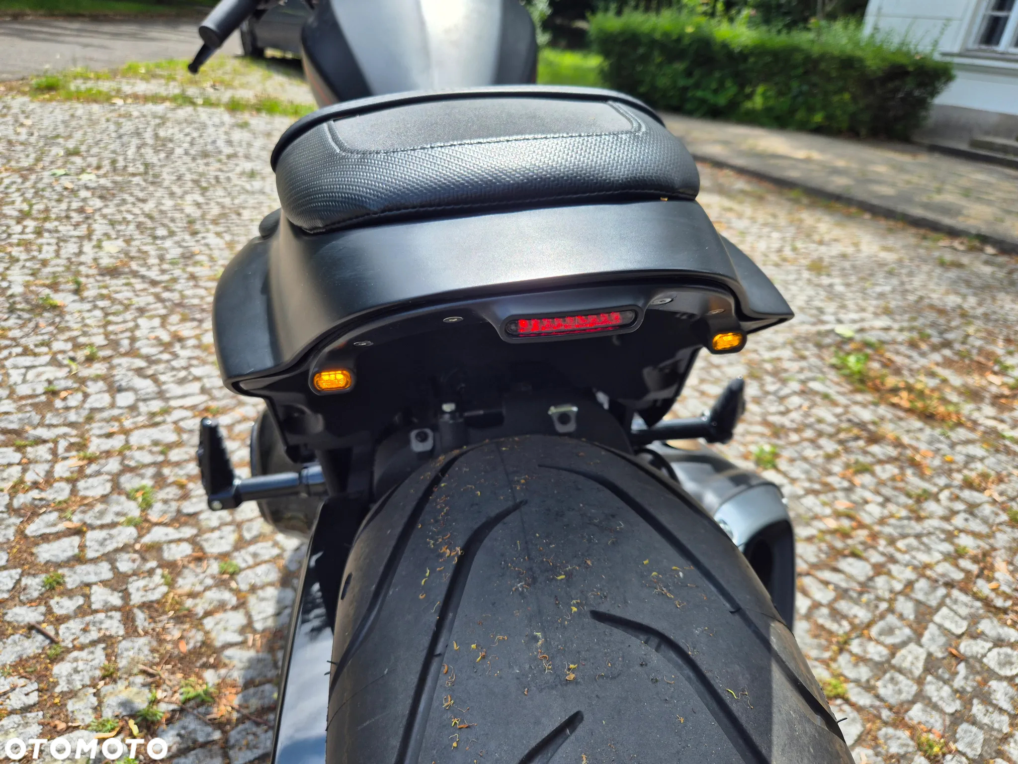 Harley-Davidson Softail FXDR - 12