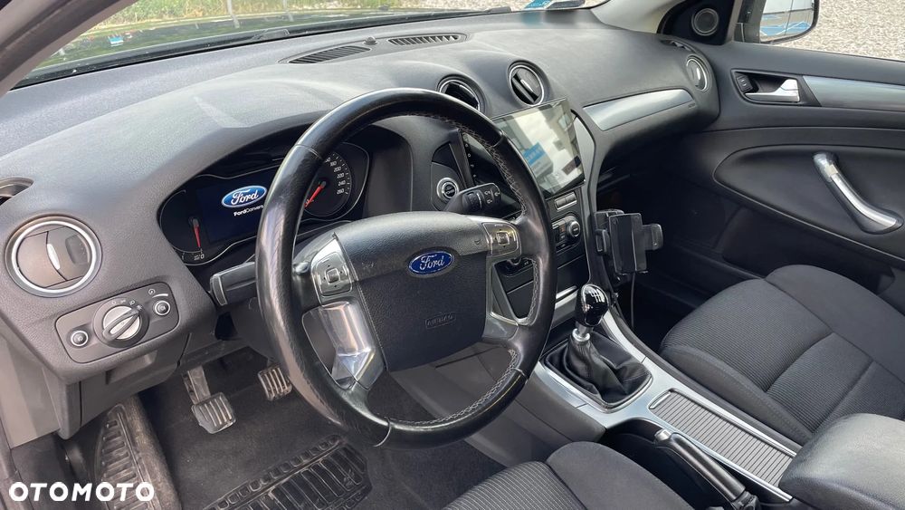 Ford Mondeo 2.0 TDCi Titanium - 31
