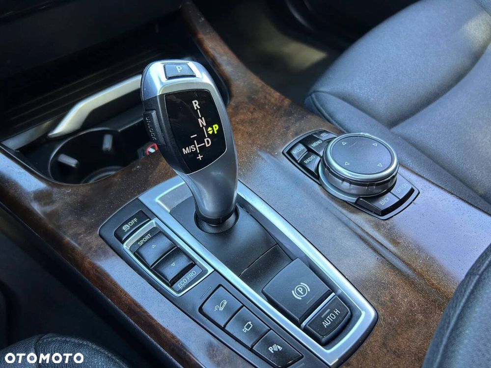 BMW X3 xDrive28i xLine - 28