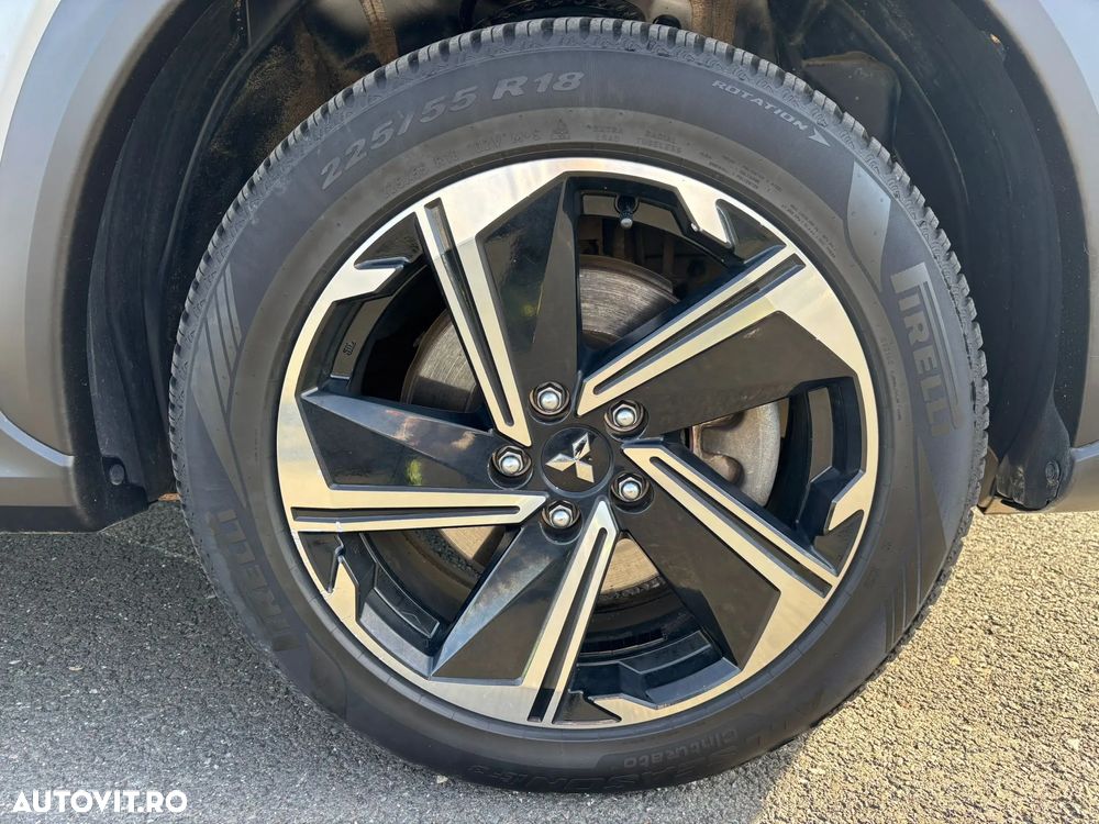 Mitsubishi Eclipse-Cross Plug-In Hybrid 4WD Plus Select - 21