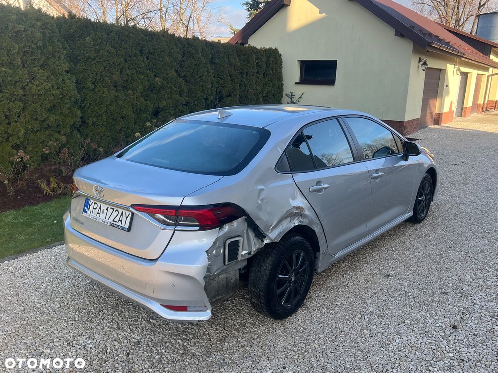 Toyota Corolla - 11