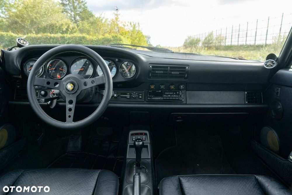 Porsche 911 - 31
