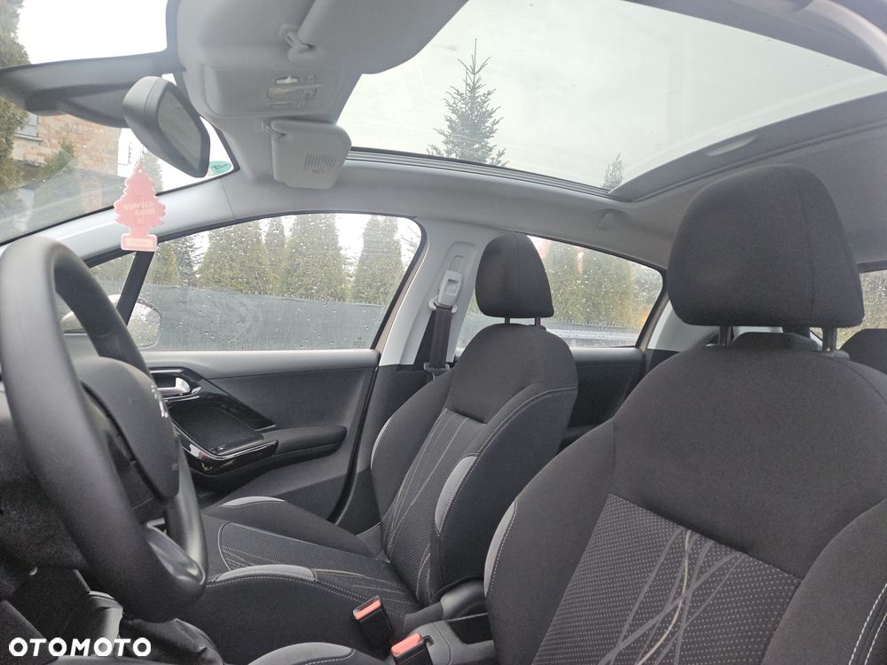 Peugeot 208 82 VTI Active - 8