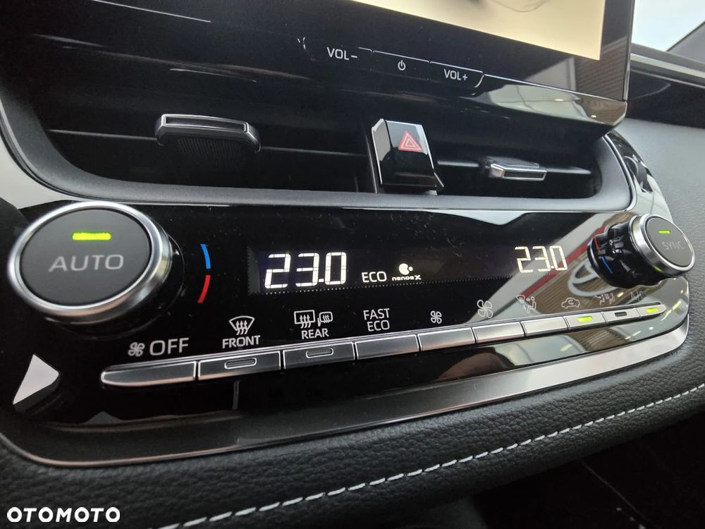Toyota Corolla 2.0 Hybrid Style - 27