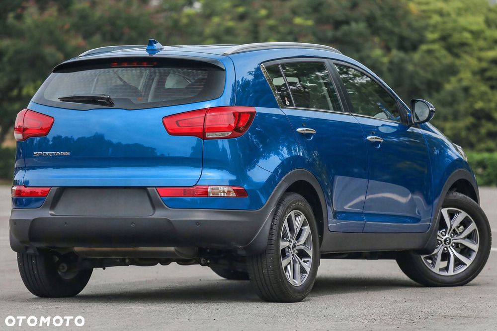 kia sportage iii sl 14-15 po lift karoseryjna lampa tylna prawa 924013 - 3