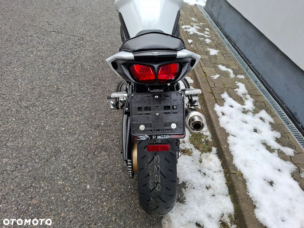 Yamaha FZ8 - 34