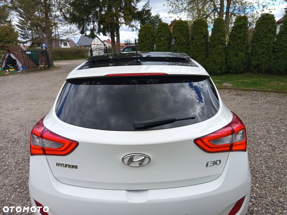 Hyundai i30 1.6 CRDi BlueDrive Premium - 14