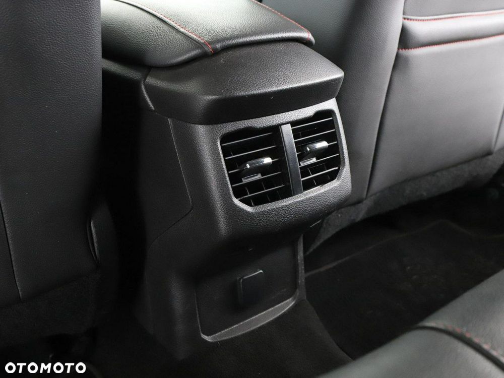 Ford Mondeo 2.0 EcoBlue ST-Line - 40