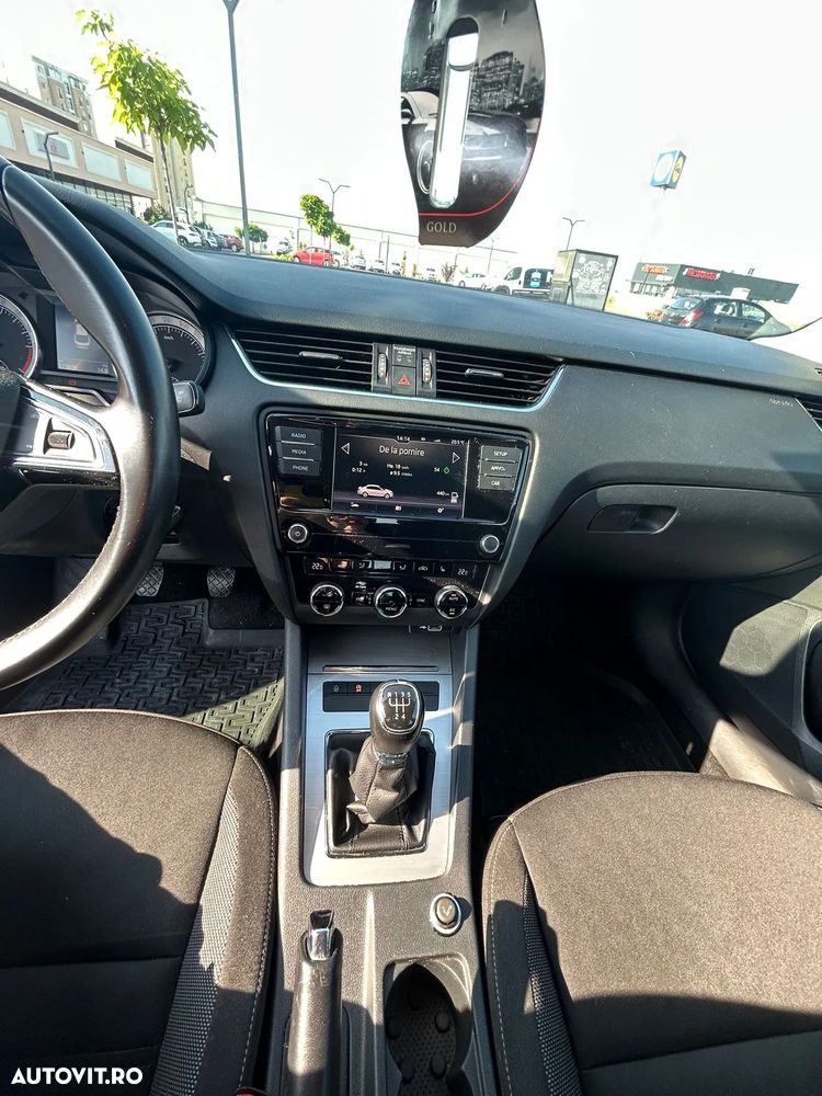 Skoda Octavia 1.6 TDI Ambition - 11