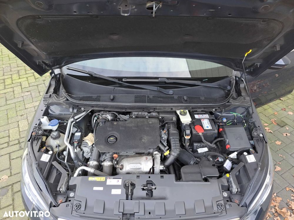 Peugeot 308 BlueHDi 130 Stop & Start Allure Business-Paket - 32