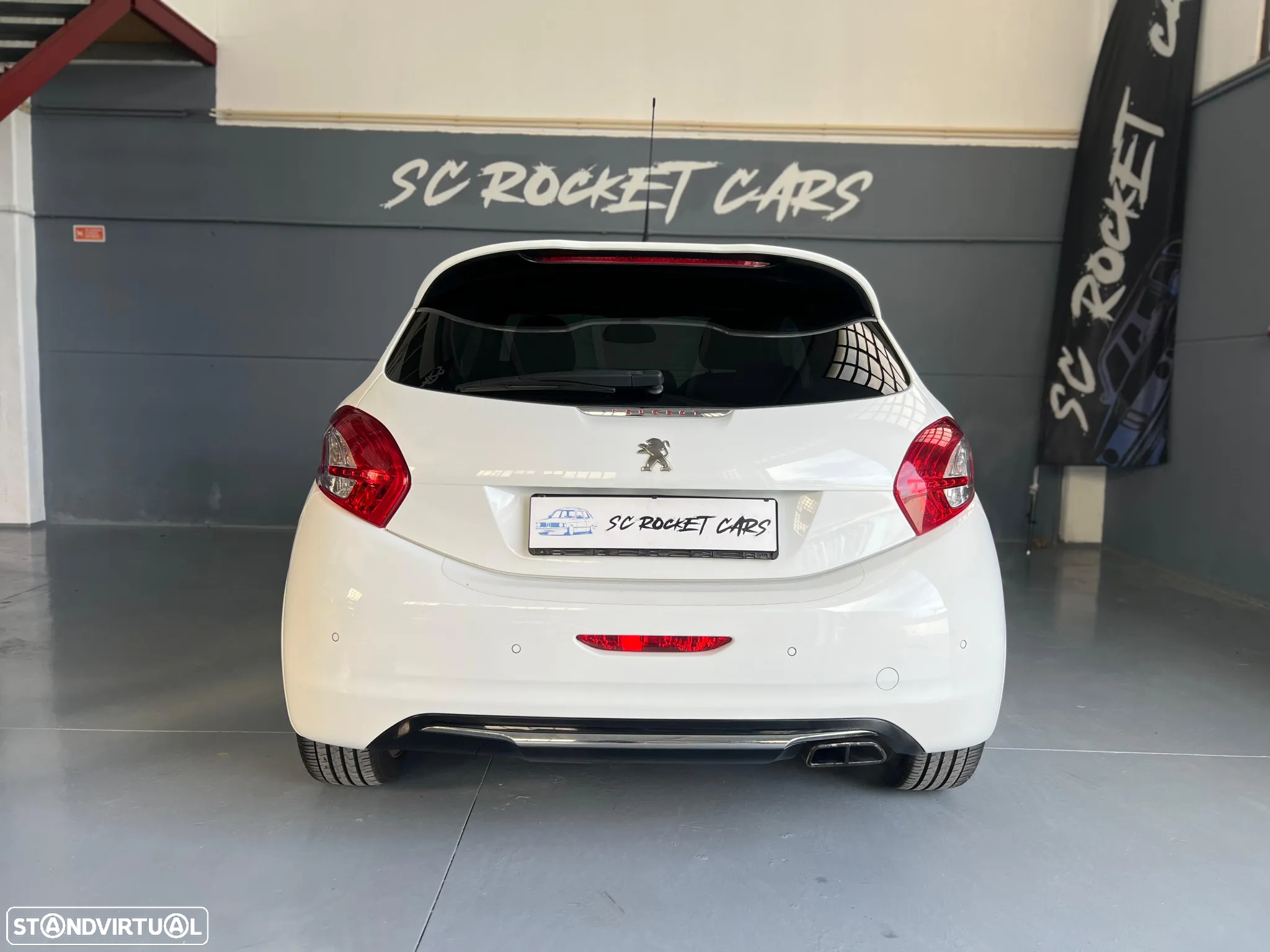 Peugeot 208 GTI 200 THP - 6