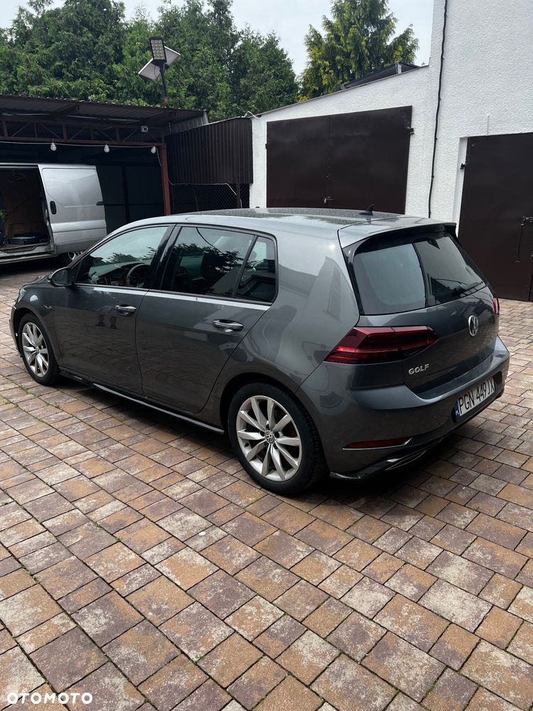 Volkswagen Golf - 2