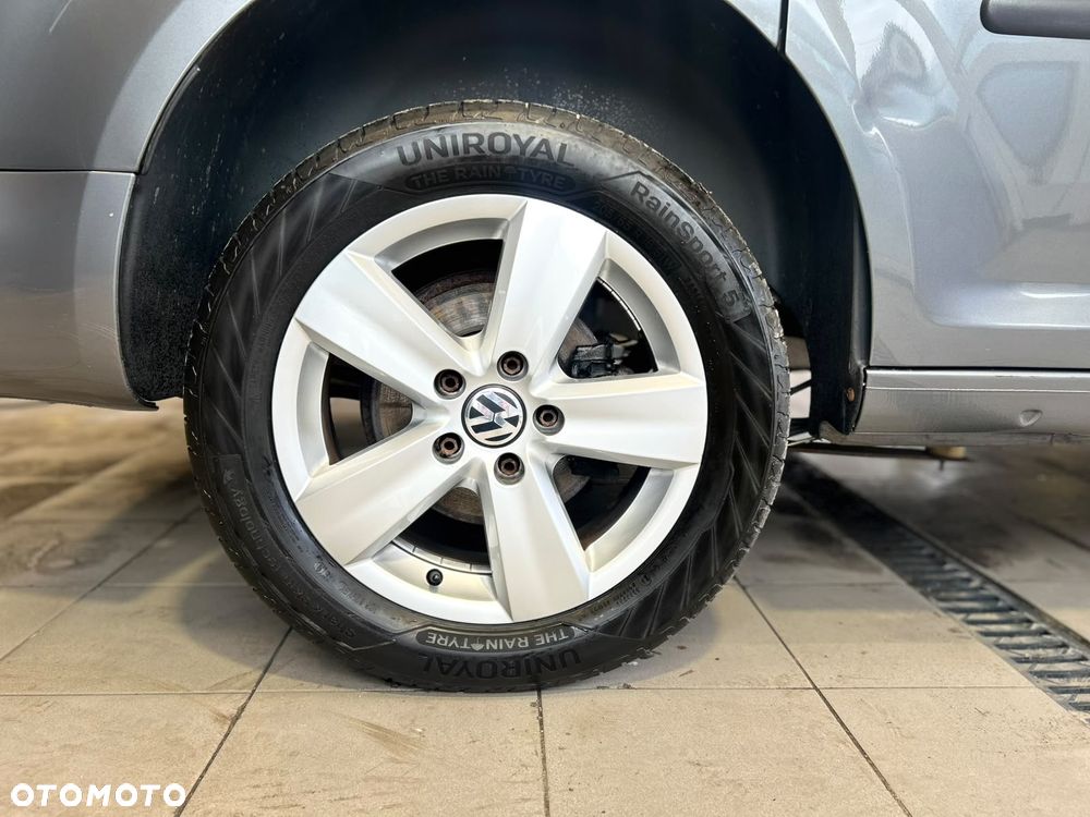 Volkswagen Caddy Highline - 24
