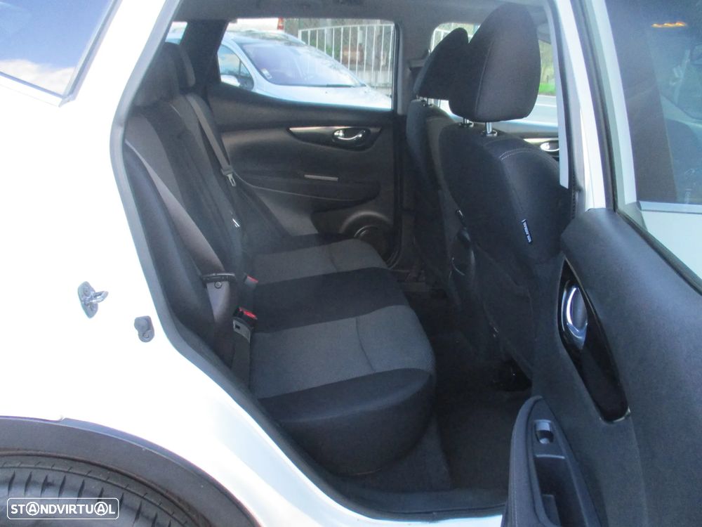 Nissan Qashqai - 23
