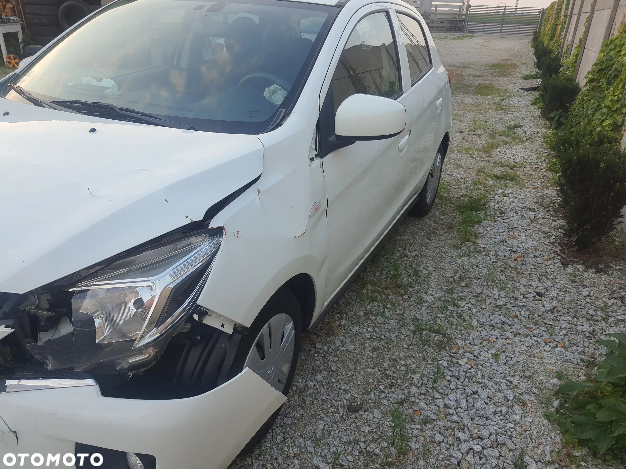 Mitsubishi Space Star 1.0 - 4