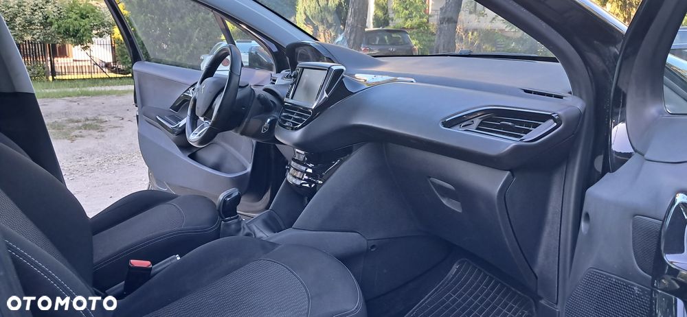 Peugeot 208 1.6 BlueHDi Active S&S - 5