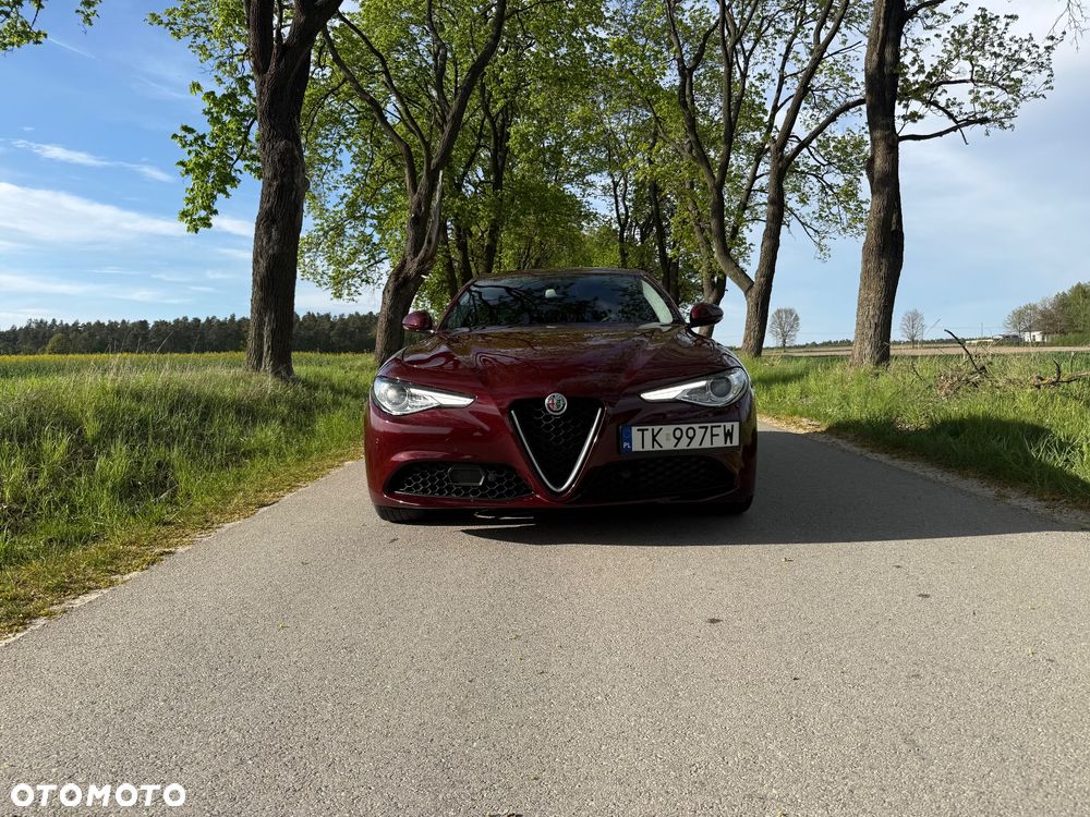 Alfa Romeo Giulia 2.0 Turbo 16V AT8-Q4 Ti - 3