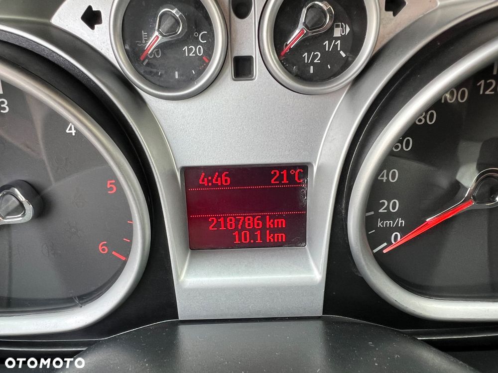 Ford Kuga 2.0 TDCi 2x4 Trend - 13