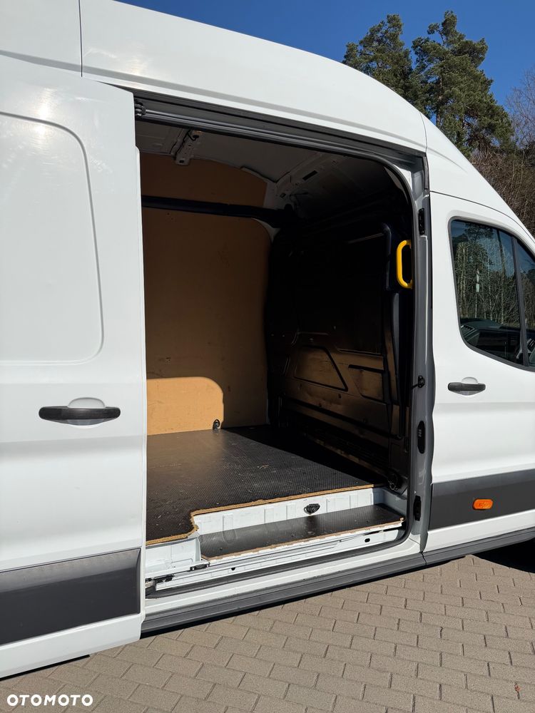 Ford Transit - 13